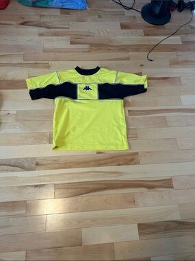 Kappa Kids/mens Yellow and Black Blocked Athletic Tee